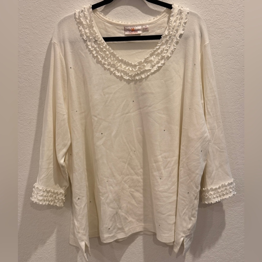 Quacker Factory Cream Ruffled‎ Blouse
